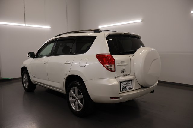 Used 2007 Toyota RAV4 Limited AWD/4WD image 4