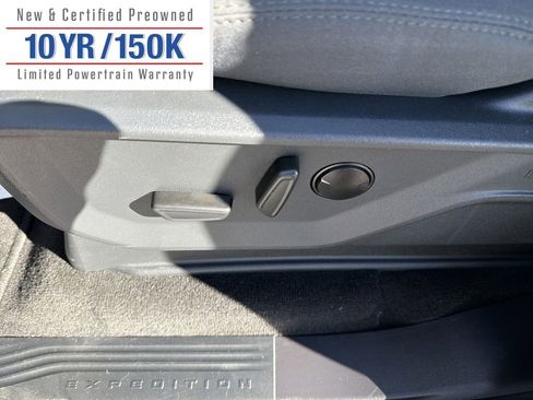 Used 2025 Ford Expedition Active image 16