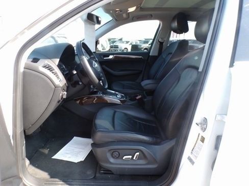 Used 2015 Audi Q5 2.0T Premium Plus w/ Technology Package image 16