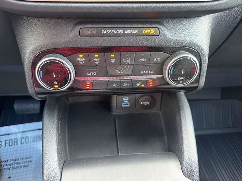 Used 2022 Ford Escape SE w/ Convenience Package image 27