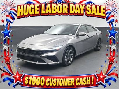 Used 2025 Hyundai Elantra Limited