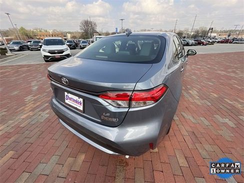 Used 2022 Toyota Corolla LE image 34