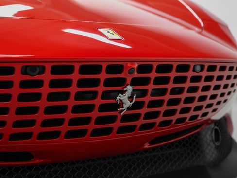 Certified 2024 Ferrari Roma Spider image 9