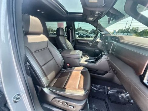 Used 2024 GMC Sierra 2500 Denali w/ Denali Reserve Package AWD/4WD image 24