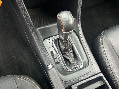 Used 2017 Subaru Crosstrek 2.0i Limited w/ Popular Package #2 image 26