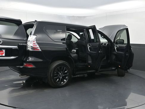 Used 2023 Lexus GX 460 Premium w/ Premium Package AWD/4WD image 43