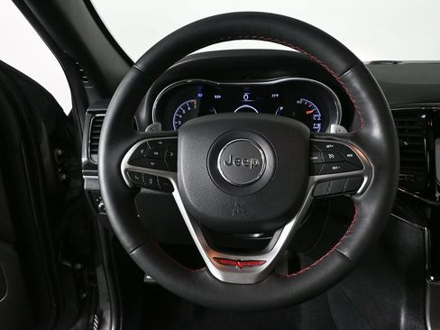 Used 2020 Jeep Grand Cherokee Trailhawk AWD/4WD image 2
