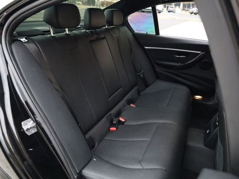 Used 2018 BMW 330e image 19