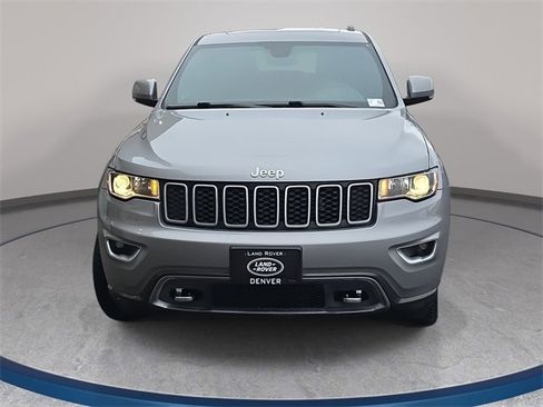 Used 2018 Jeep Grand Cherokee Limited image 3