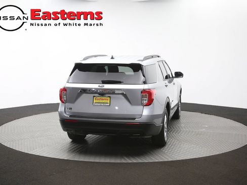 Used 2023 Ford Explorer XLT RWD image 33