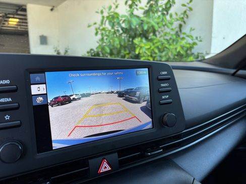 Used 2026 Hyundai Elantra Sport FWD image 23