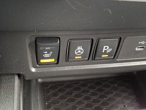 Used 2023 Nissan Frontier SV w/ SV Convenience Package AWD/4WD image 26