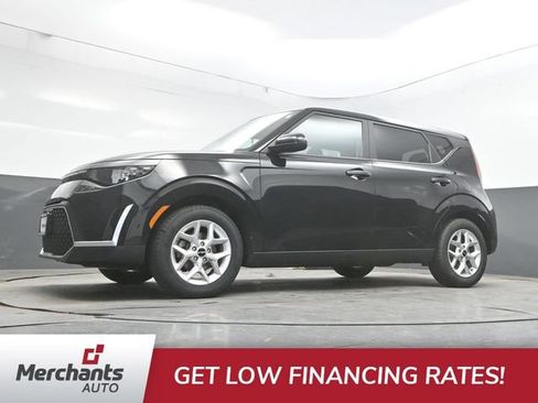 Used 2023 Kia Soul LX w/ LX Technology Package FWD image 30