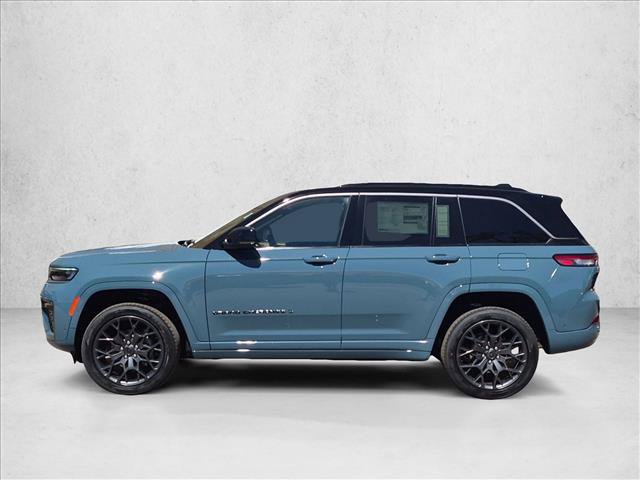 New 2027 Jeep Grand Cherokee Summit w/ Adv Protech Group IV AWD/4WD image 5