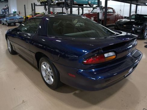 Used 2001 Chevrolet Camaro LT w/ Preferred Equipment Group 1 image 3