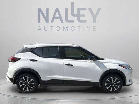 Used 2022 Nissan Kicks S FWD image 6