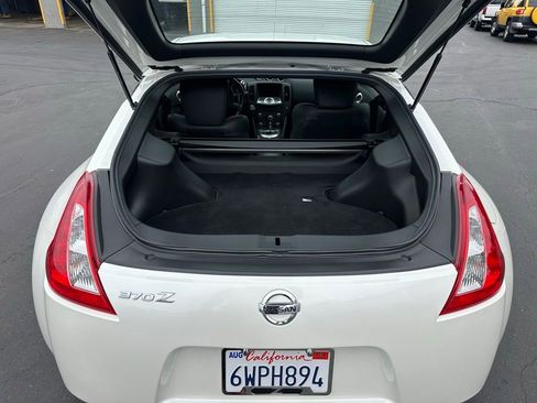 Used 2013 Nissan 370Z Touring RWD image 6