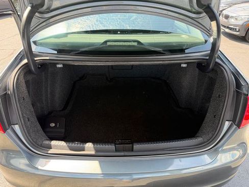 Used 2014 Volkswagen Jetta SE FWD image 14