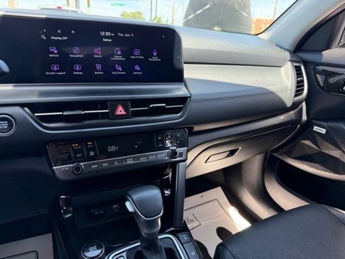 Used 2024 Kia Seltos SX AWD/4WD image 11