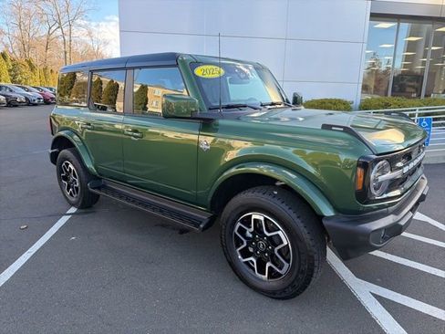 Used 2025 Ford Bronco Outer Banks image 1