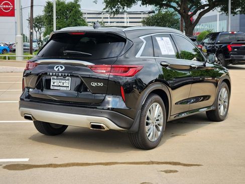 Used 2023 INFINITI QX50 Luxe AWD/4WD image 7