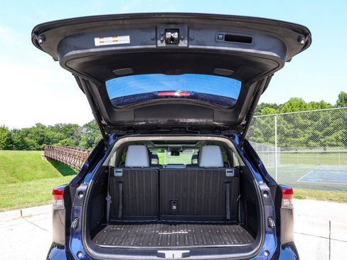 Used 2020 Toyota Highlander Platinum AWD/4WD image 26