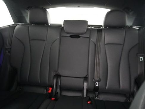 Used 2021 Audi Q8 Prestige w/ Prestige Package image 31