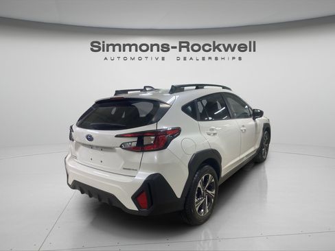 Used 2025 Subaru Crosstrek 2.5i Premium AWD/4WD image 5