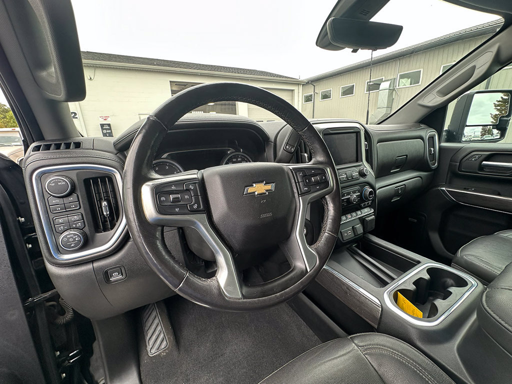 Used 2020 Chevrolet Silverado 2500 LTZ w/ LTZ Premium Package AWD/4WD image 27