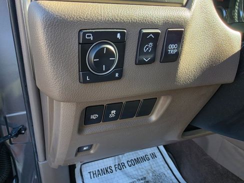 Used 2017 Lexus GX 460 Premium w/ Premium Package AWD/4WD image 24