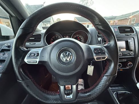 Used 2011 Volkswagen GTI 4-Door image 24