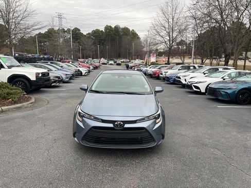 Used 2024 Toyota Corolla LE image 5
