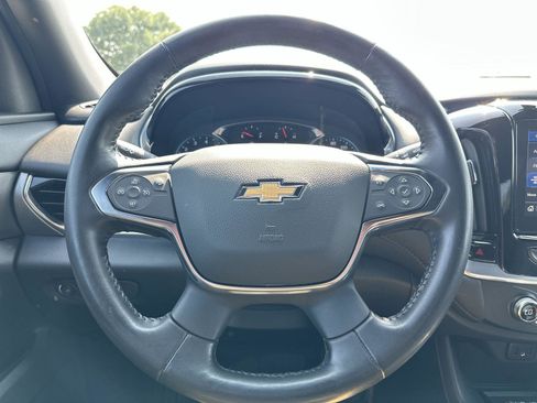 Certified 2022 Chevrolet Traverse LT image 11