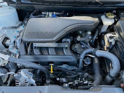 Used 2022 Nissan Rogue Sport SL FWD image 29