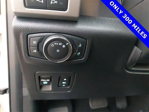 Certified 2019 Ford F150 Lariat w/ Equipment Group 502A Luxury image 25