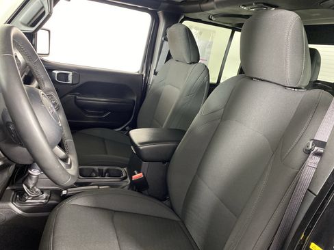 Used 2022 Jeep Gladiator Mojave AWD/4WD image 15