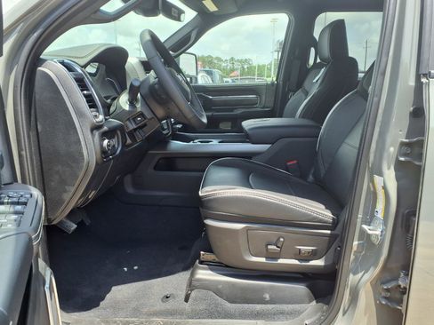 New 2026 RAM 2500 Laramie w/ Night Edition AWD/4WD image 8