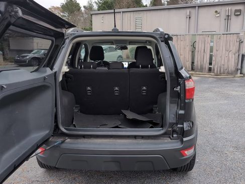 Used 2021 Ford EcoSport SE image 3