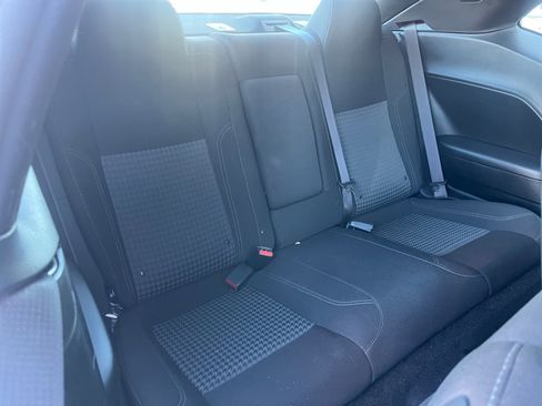 Used 2022 Dodge Challenger SXT image 17
