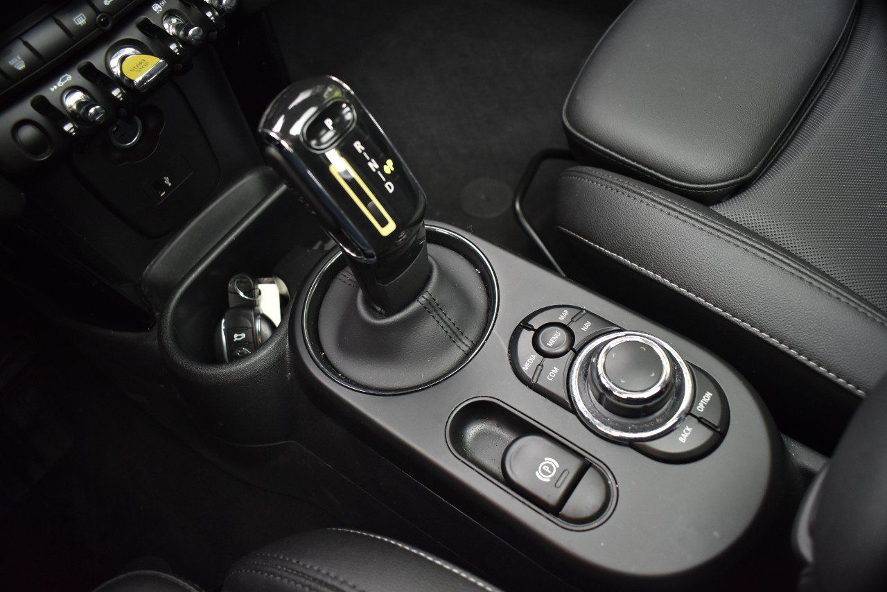 Used 2024 MINI Cooper SE FWD image 33