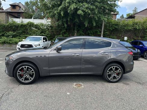 Used 2020 Maserati Levante GranSport AWD/4WD image 7