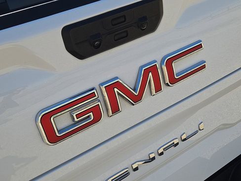 Used 2024 GMC Sierra 1500 Denali w/ Technology Package image 13