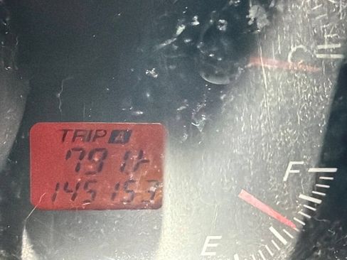 Used 2006 MAZDA MAZDA3 i Touring FWD image 12
