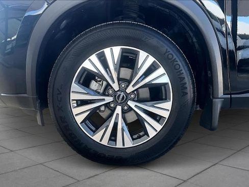 Certified 2023 Nissan Rogue SV image 11