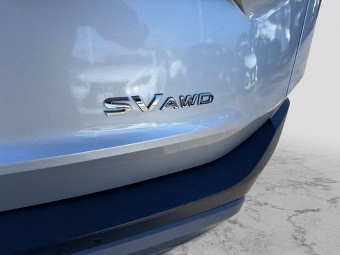 Used 2022 Nissan Rogue SV AWD/4WD image 5