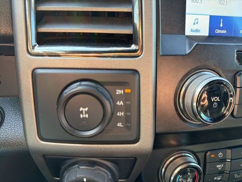 Used 2020 Ford F150 Raptor w/ Equipment Group 802A Luxury AWD/4WD image 44