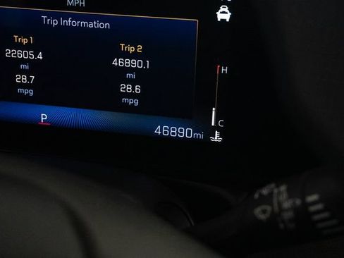 Used 2025 Chevrolet TrailBlazer LT FWD image 4