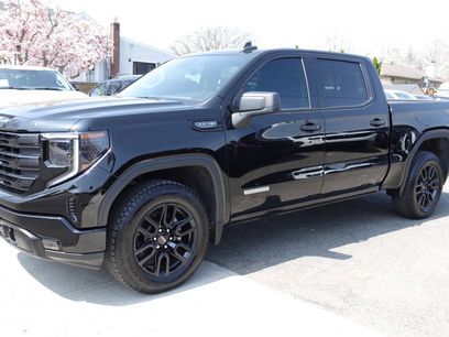 Used 2023 GMC Sierra 1500 Elevation w/ Preferred Package