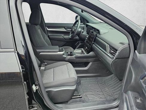 Used 2025 GMC Terrain Elevation w/ Technology Package II image 10