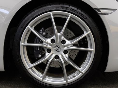 Used 2018 Porsche 718 Boxster image 22